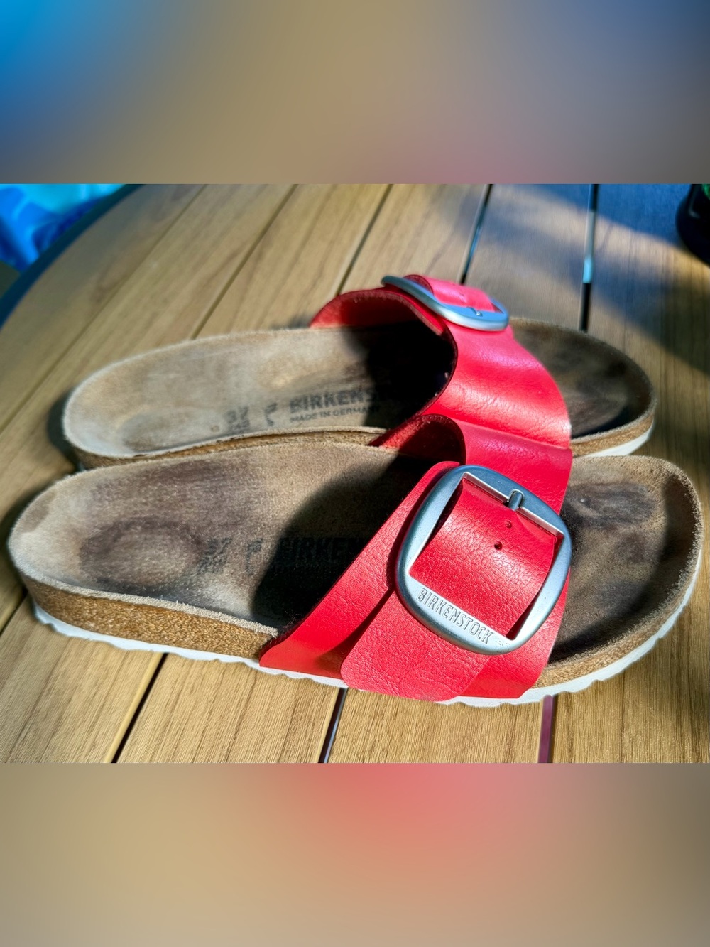 Birkenstock Madrid RARE in Red with silver big Buckle Sandals - Picture 4 of 4